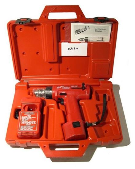 Picture of 3/8" Milwaukee Driver/Drill w/case